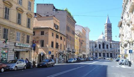 locale commerciale in affitto a Roma in zona Esquilino