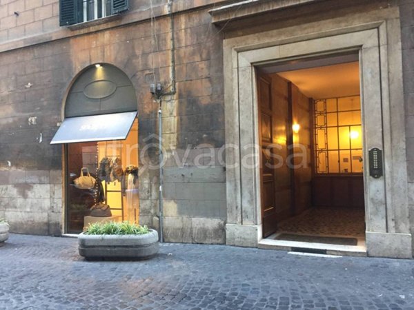 appartamento in affitto a Roma in zona Parione/Sant'Eustachio