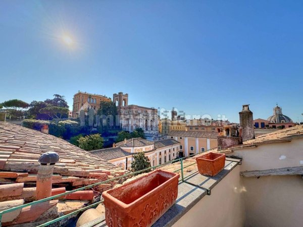 appartamento in affitto a Roma in zona Parione/Sant'Eustachio