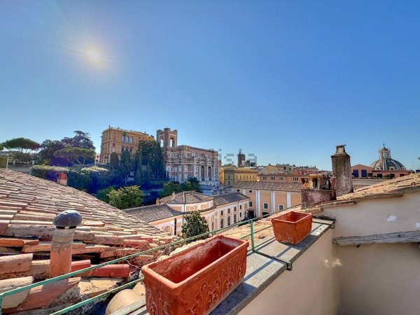 appartamento in affitto a Roma in zona Parione/Sant'Eustachio