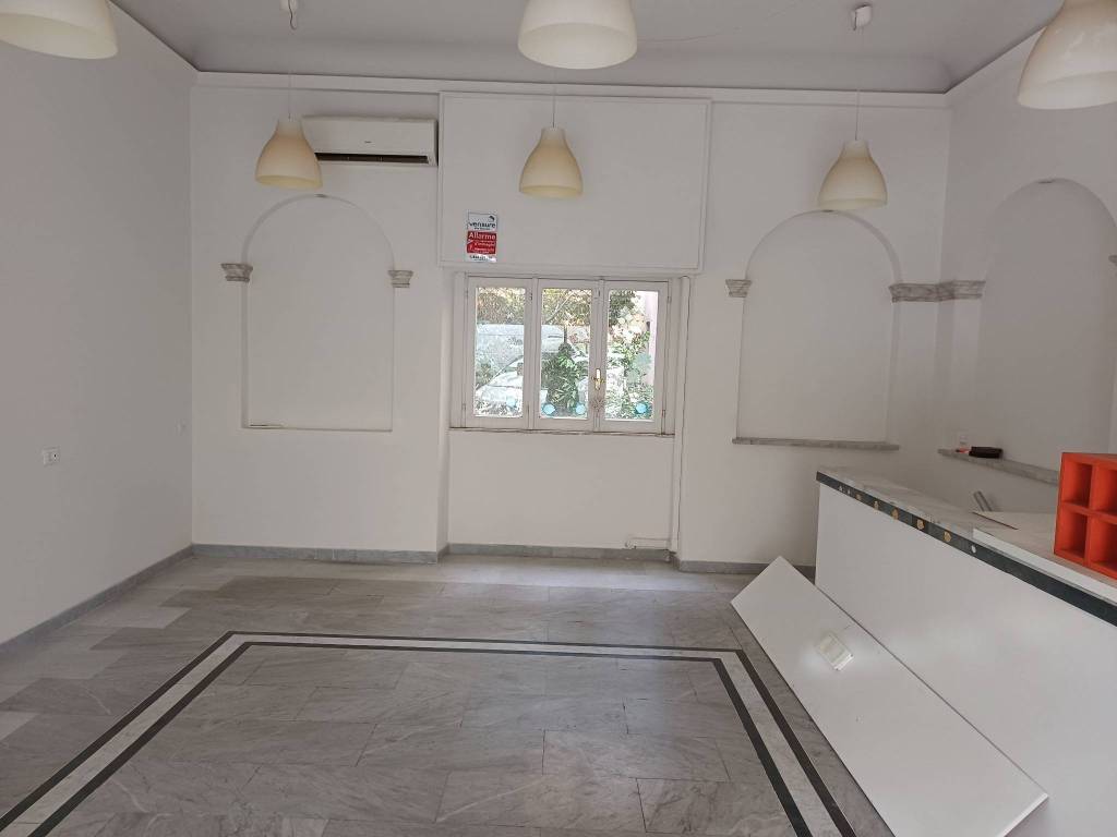 locale commerciale in affitto a Roma in zona Nomentano