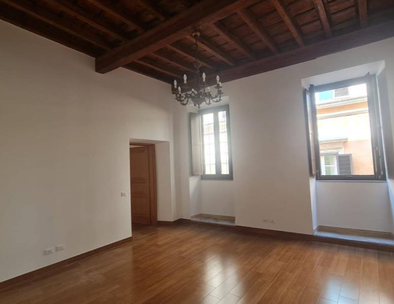 appartamento in affitto a Roma in zona Rione di Ponte