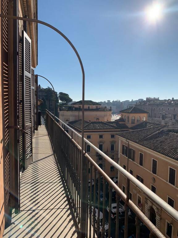 appartamento in affitto a Roma in zona Rione Monti/Campitelli