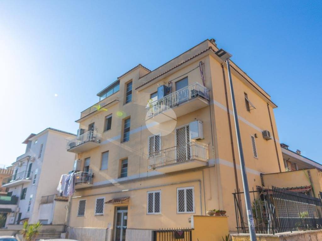 appartamento in affitto a Roma in zona Torre Angela
