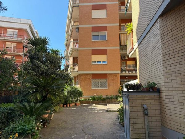 appartamento in affitto a Roma in zona Ostia