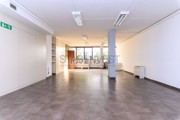 ufficio in affitto a Roma in zona Ponte Mammolo