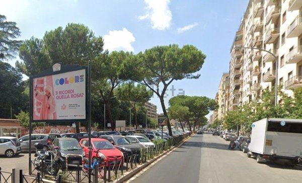 locale commerciale in affitto a Roma