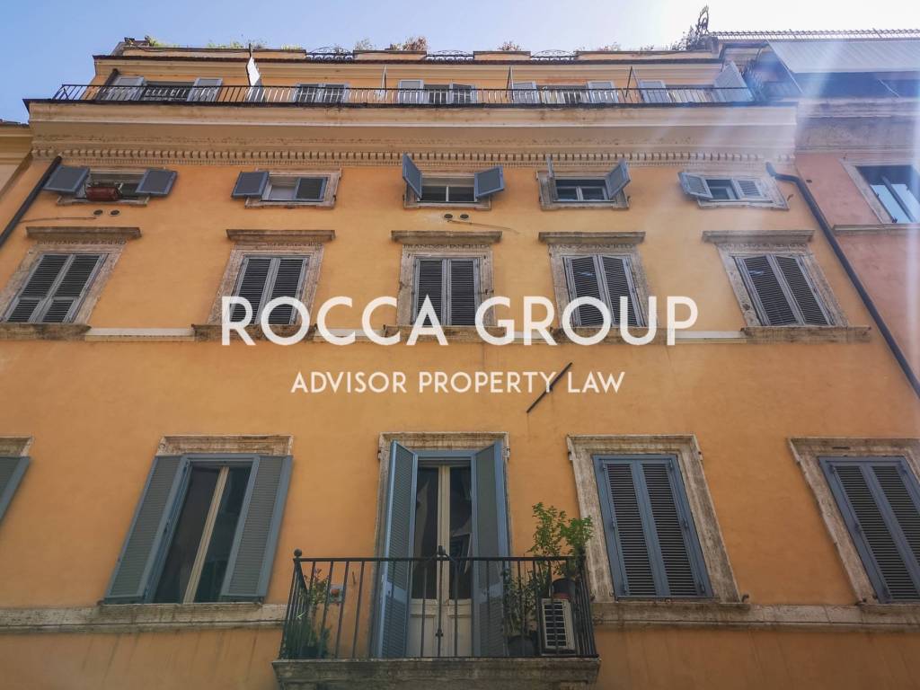 locale commerciale in affitto a Roma in zona Rione di Ponte