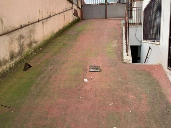 locale commerciale in affitto a Roma in zona Trionfale