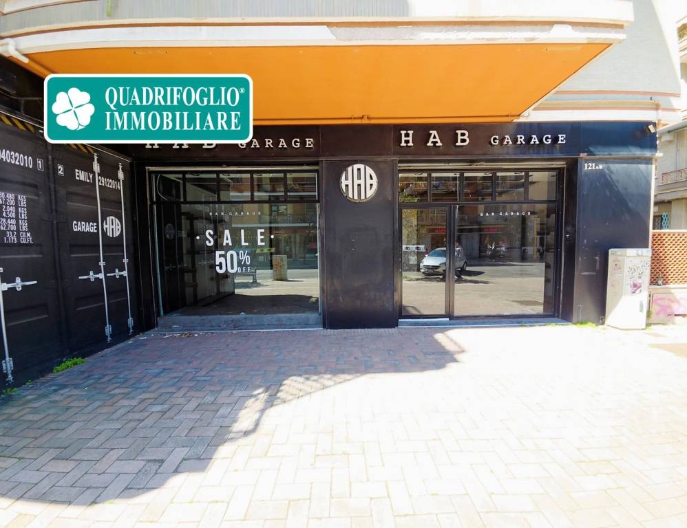 negozio in affitto a Roma in zona Ostia