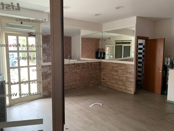 negozio in affitto a Roma in zona Prenestino-Centocelle