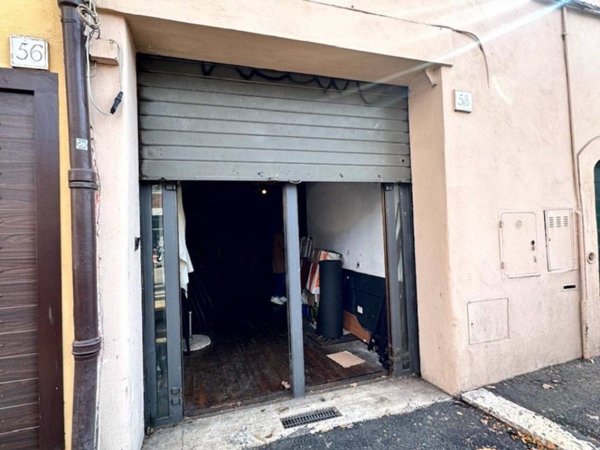 negozio in affitto a Roma in zona Testaccio