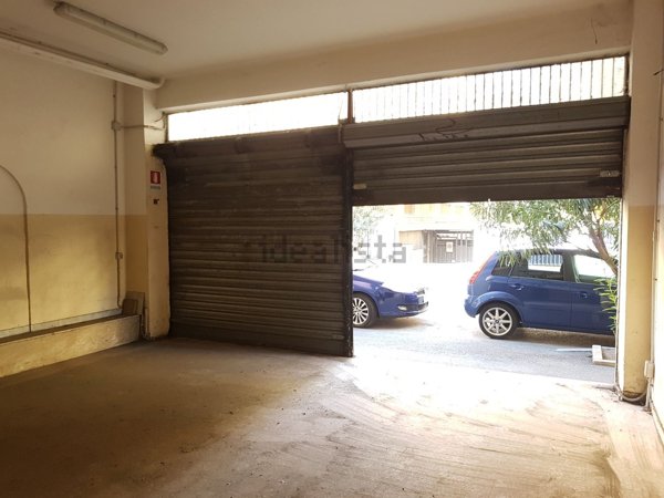 locale commerciale in affitto a Roma in zona Ostia