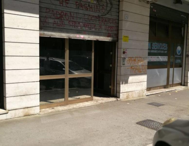 locale commerciale in affitto a Roma in zona Prenestino-Labicano