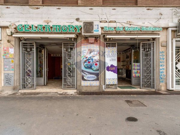 negozio in affitto a Roma in zona Cinecittà