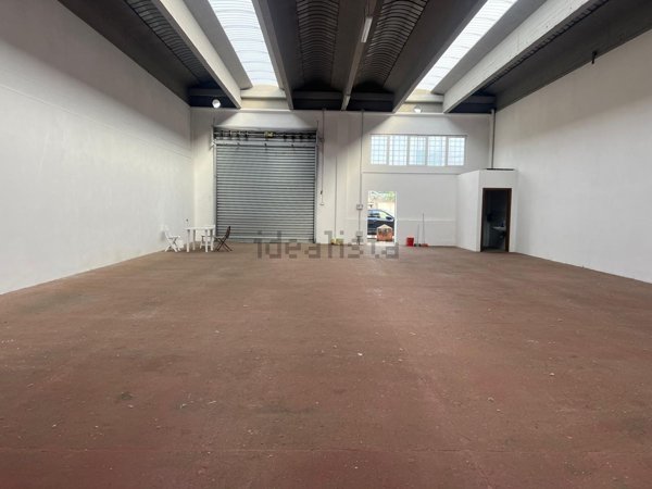 locale commerciale in affitto a Roma in zona Castel di Leva