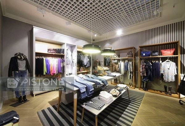 locale commerciale in affitto a Roma in zona Campo Marzio