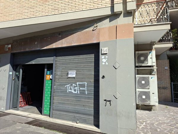 negozio in affitto a Roma in zona Gianicolense