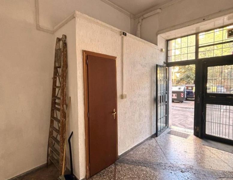 locale commerciale in affitto a Roma in zona Appio Latino