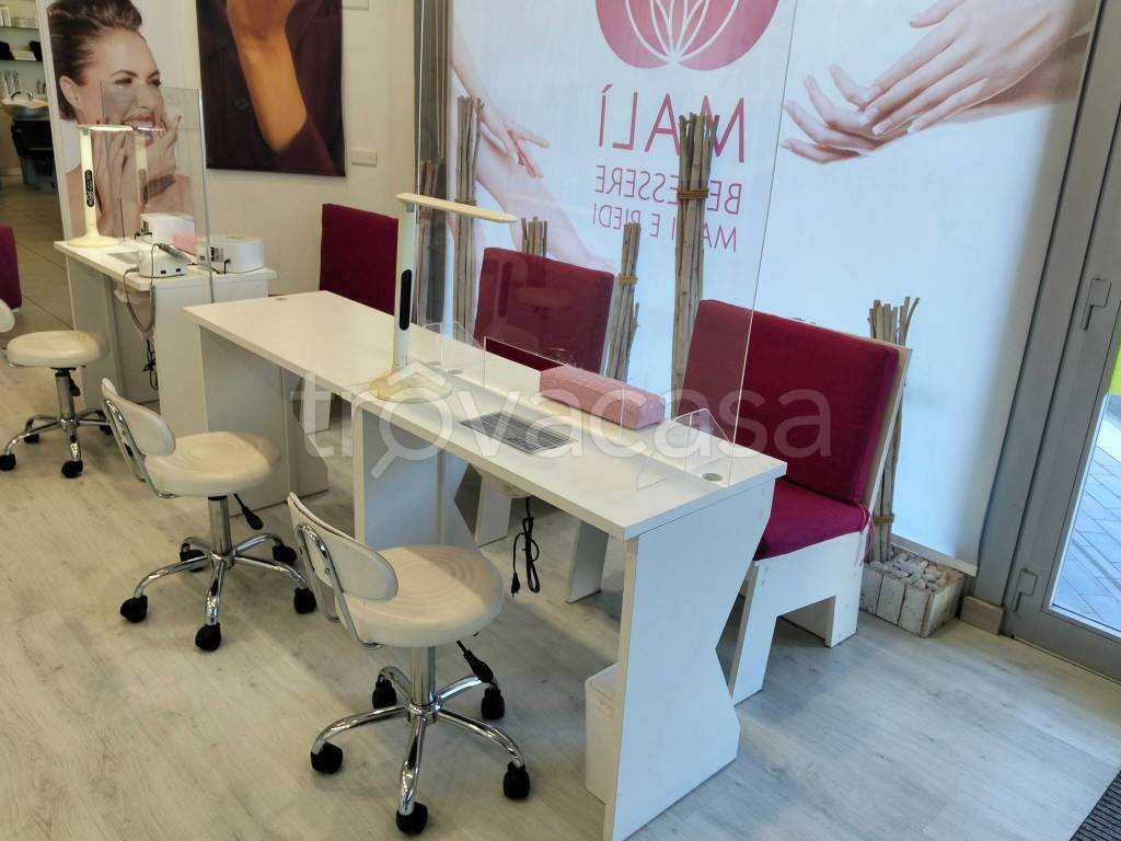 negozio in affitto a Roma in zona Casal Palocco