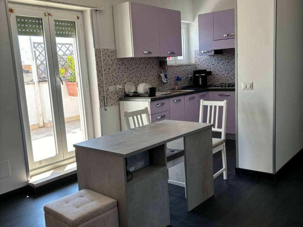 appartamento in affitto a Roma in zona Trevi-Colonna