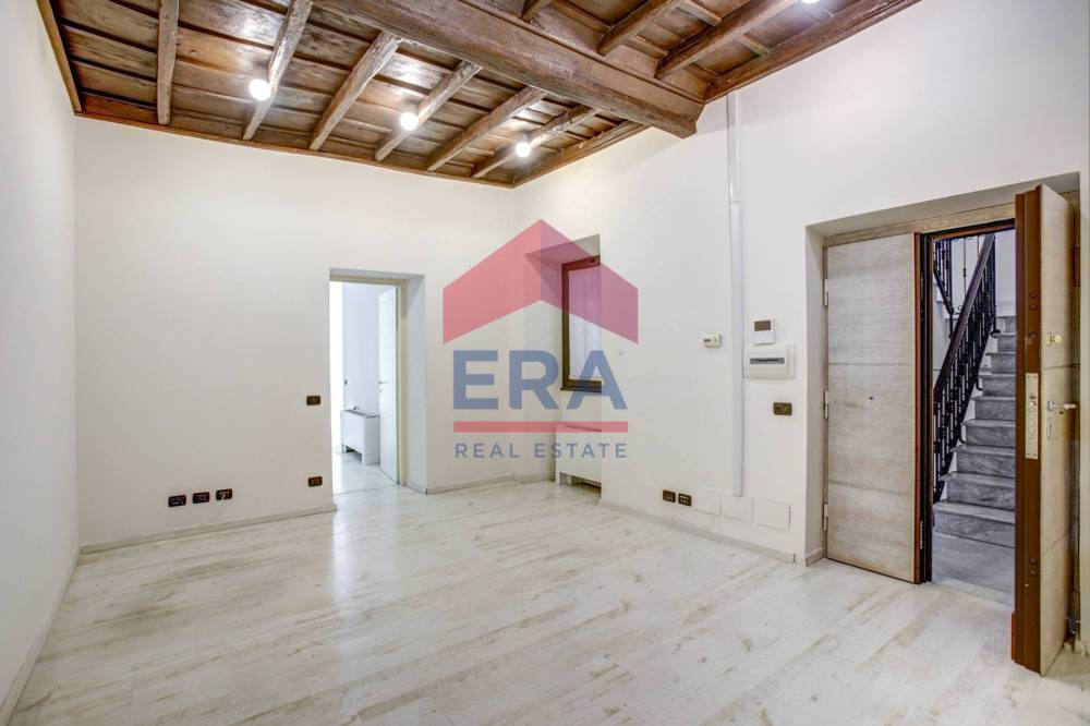 ufficio in affitto a Roma in zona Trevi-Colonna