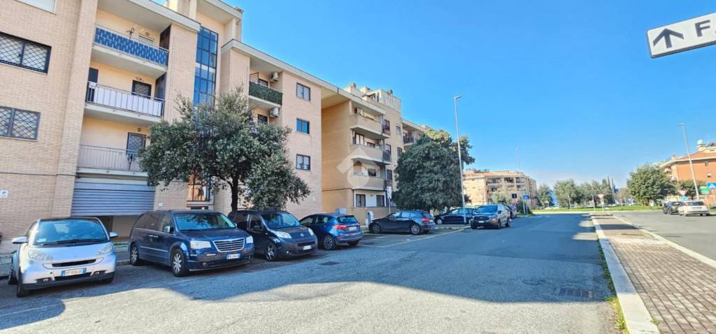 negozio in affitto a Roma