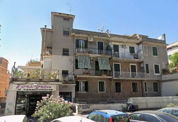 locale di sgombero in affitto a Roma in zona Prenestino-Centocelle