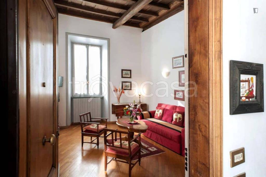 appartamento in affitto a Roma in zona Pigna - Sant'Angelo