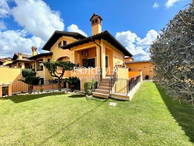 casa indipendente in affitto a Roma in zona Infernetto