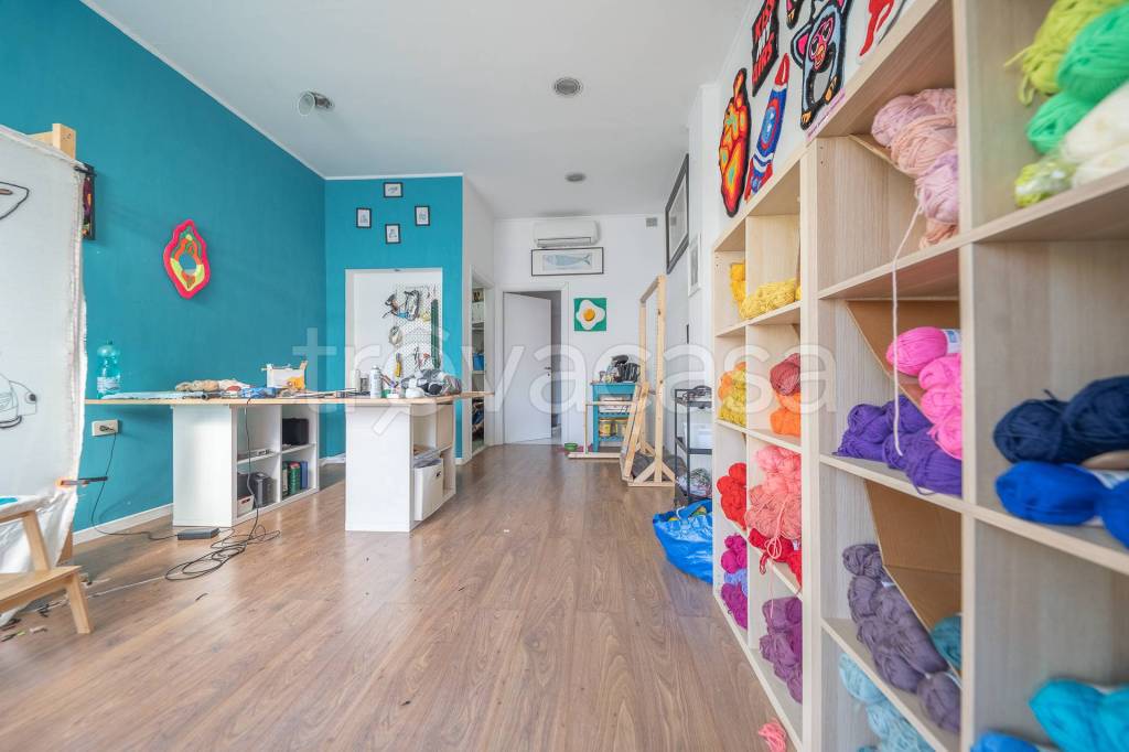 negozio in affitto a Roma in zona Alessandrino