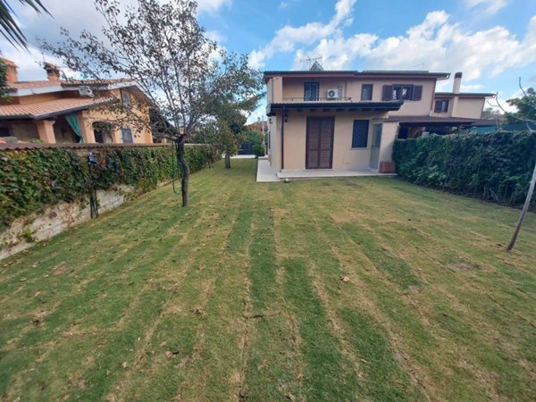 casa indipendente in affitto a Roma in zona Infernetto