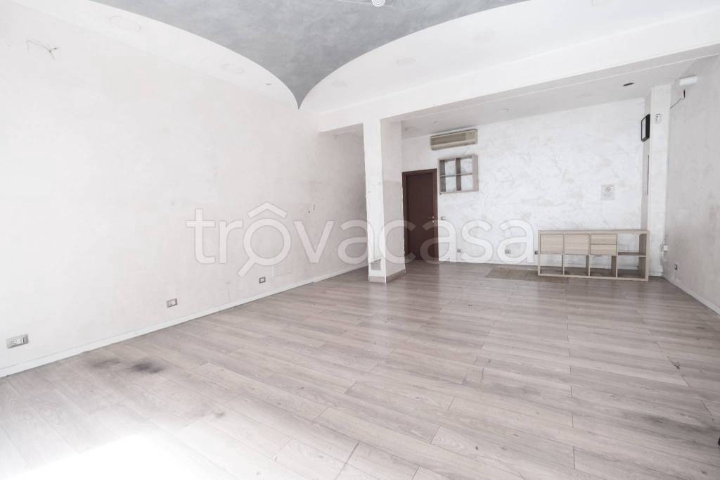 negozio in affitto a Roma in zona Portuense