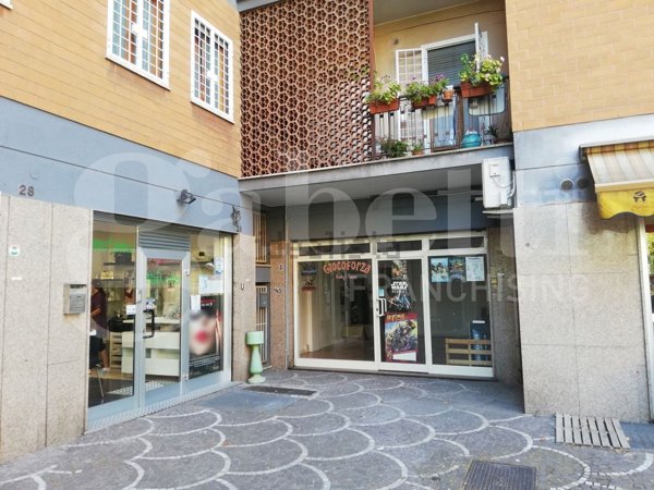 negozio in affitto a Roma in zona Vigna Murata