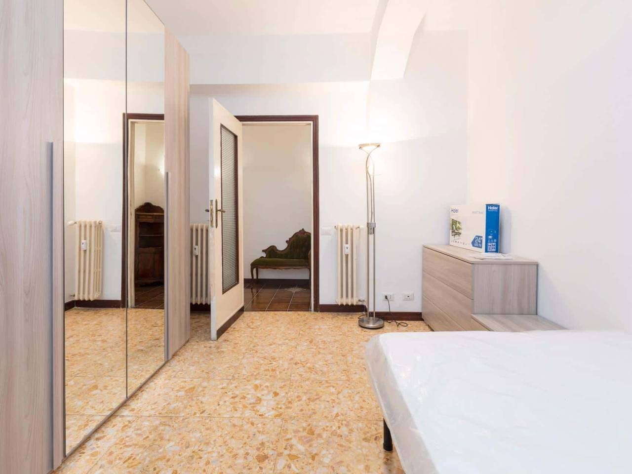 negozio in affitto a Roma in zona Ostiense