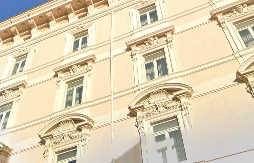 intera palazzina in affitto a Roma in zona Rione Monti/Campitelli