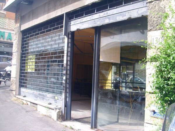 negozio in affitto a Roma