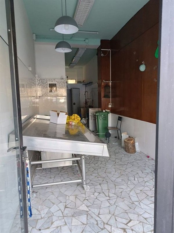 locale commerciale in affitto a Roma in zona Don Bosco