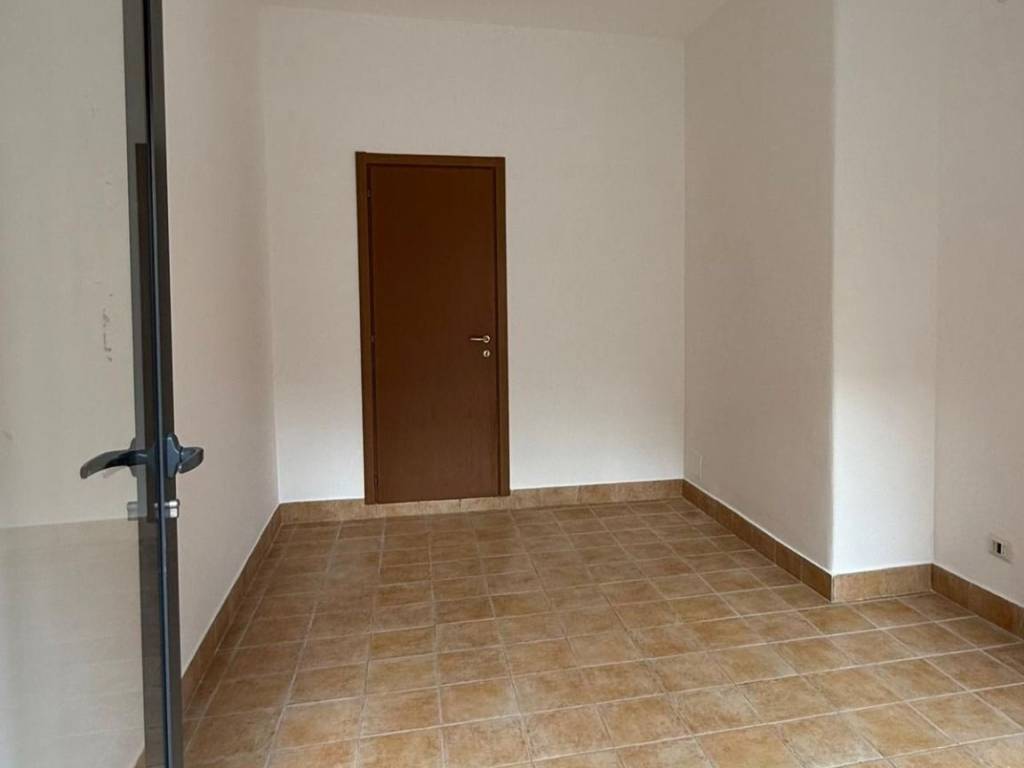 negozio in affitto a Roma in zona Torrevecchia