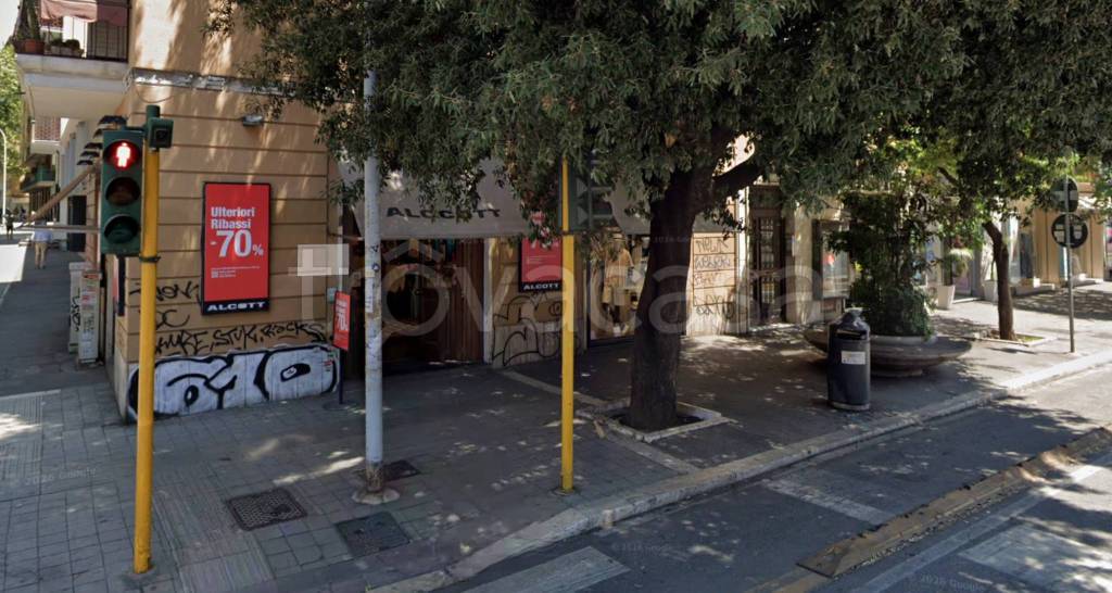 negozio in affitto a Roma in zona Cinecittà
