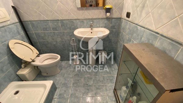 locale commerciale in affitto a Roma in zona Nomentano