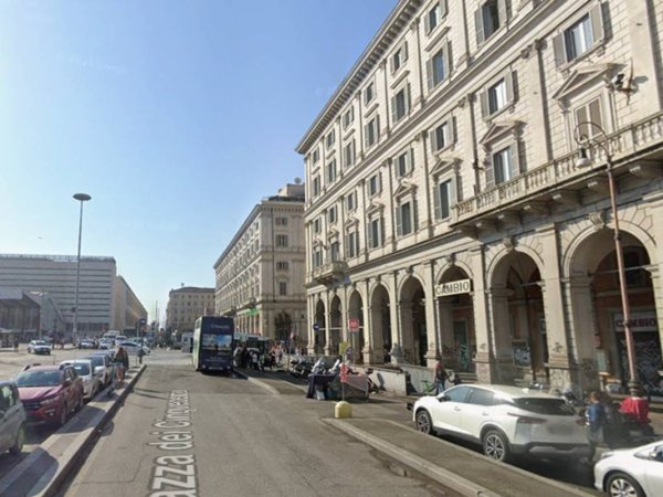 negozio in affitto a Roma in zona Castro Pretorio