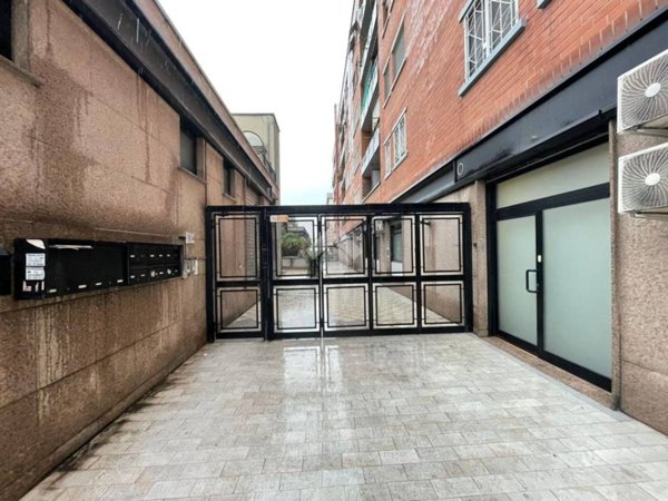 ufficio in affitto a Roma in zona San Basilio