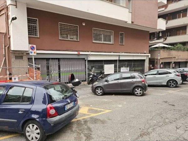 negozio in affitto a Roma in zona Ostiense