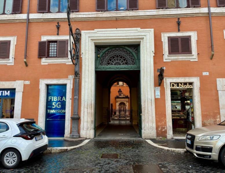 appartamento in affitto a Roma in zona Trevi-Colonna