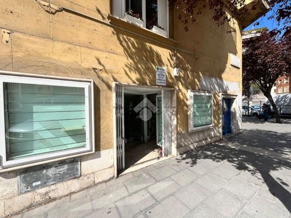 locale commerciale in affitto a Roma in zona Nomentano