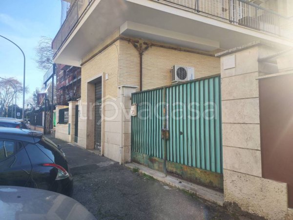 negozio in affitto a Roma in zona Portuense