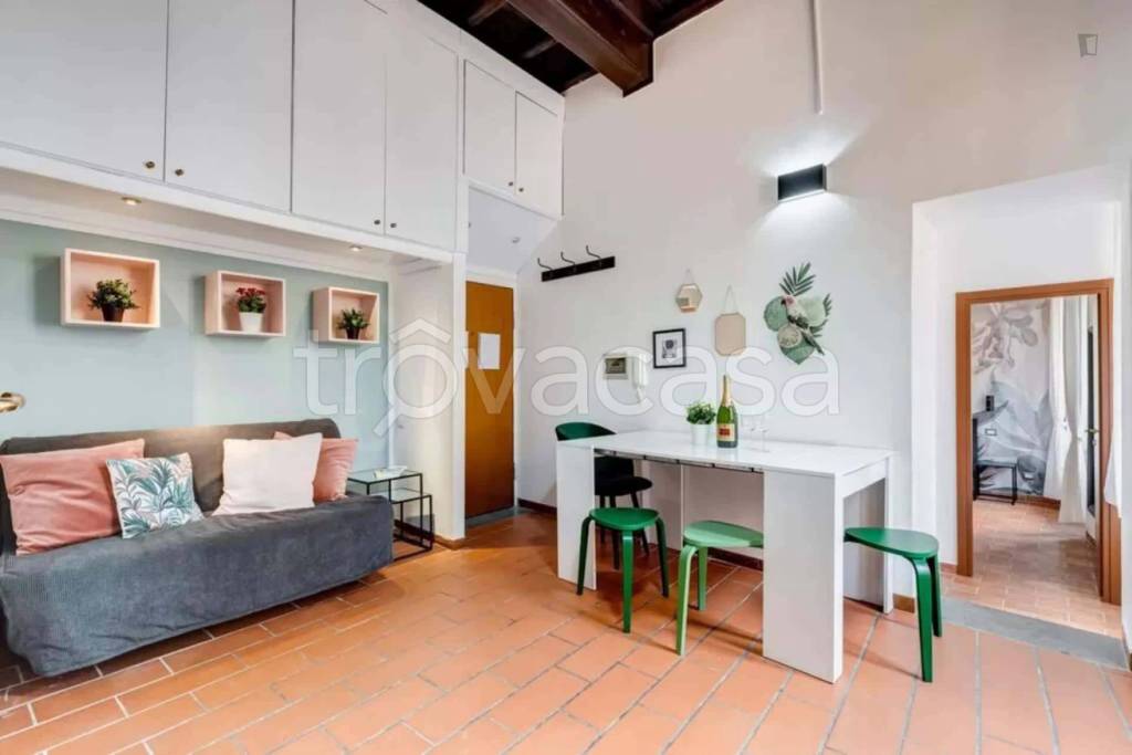 appartamento in affitto a Roma in zona Trevi-Colonna