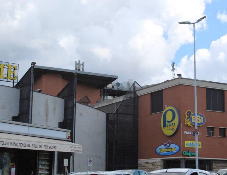 locale commerciale in affitto a Roma in zona Salario