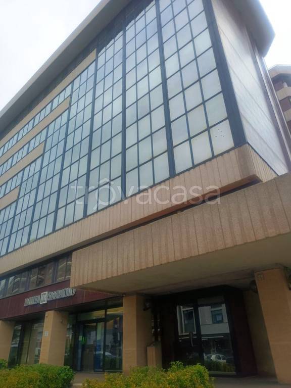 ufficio in affitto a Roma in zona Ardeatino